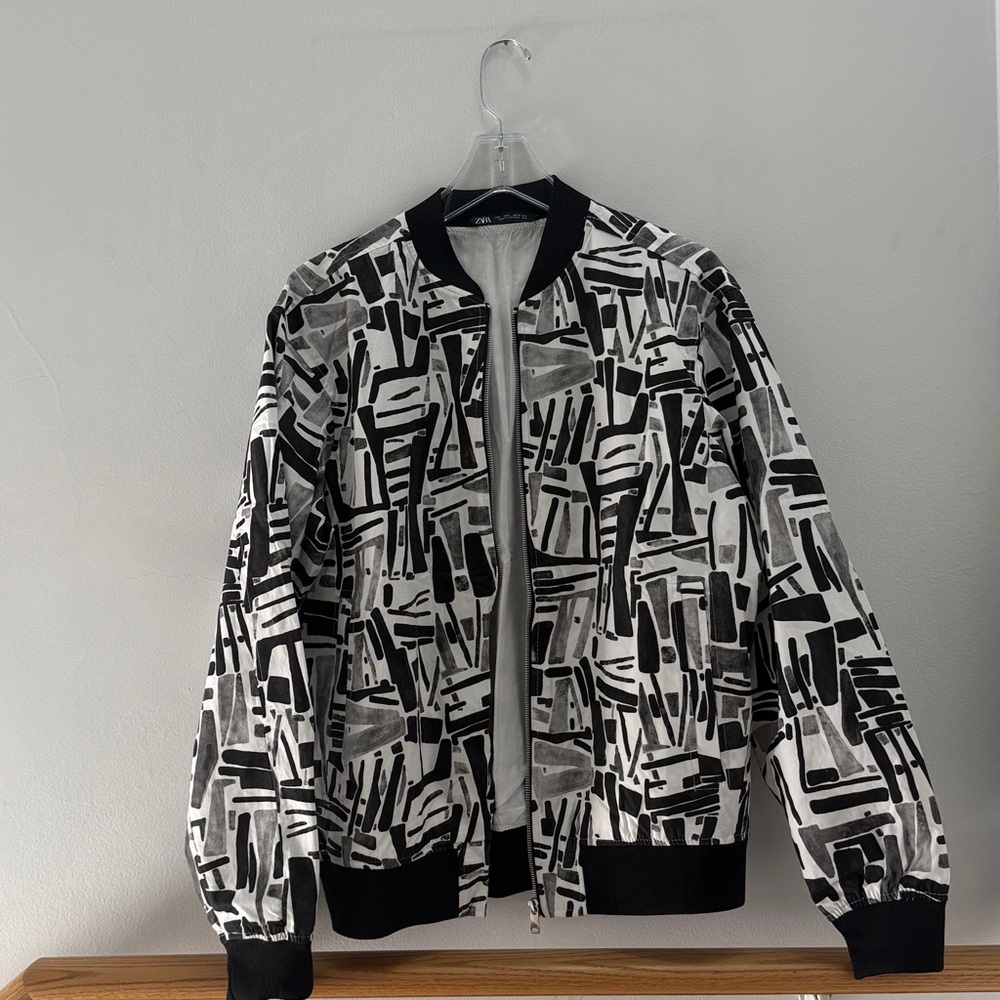 Zara Black & White Abstract Graphic Bomber Jacket